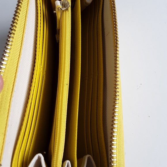 Coach Yellow Crossgrain Leather Full Zip Around long Wallet Yellow/ Bone - Picture 7 of 10